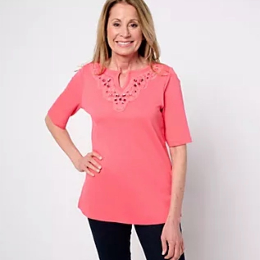 Quacker Factory Lace Embellished
Split V Elbow Sleeve Top Size L